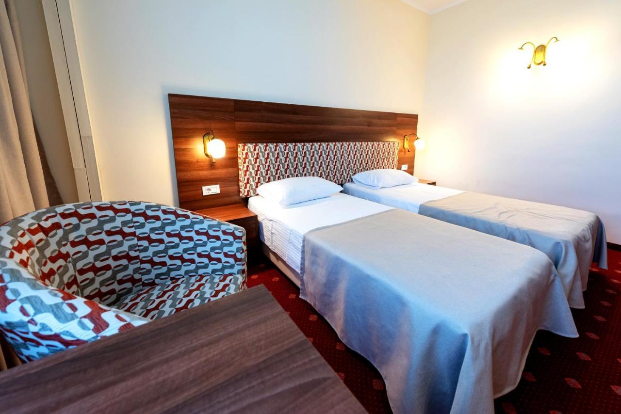 Hotel Minerva Bucureşti Ngoại thất bức ảnh