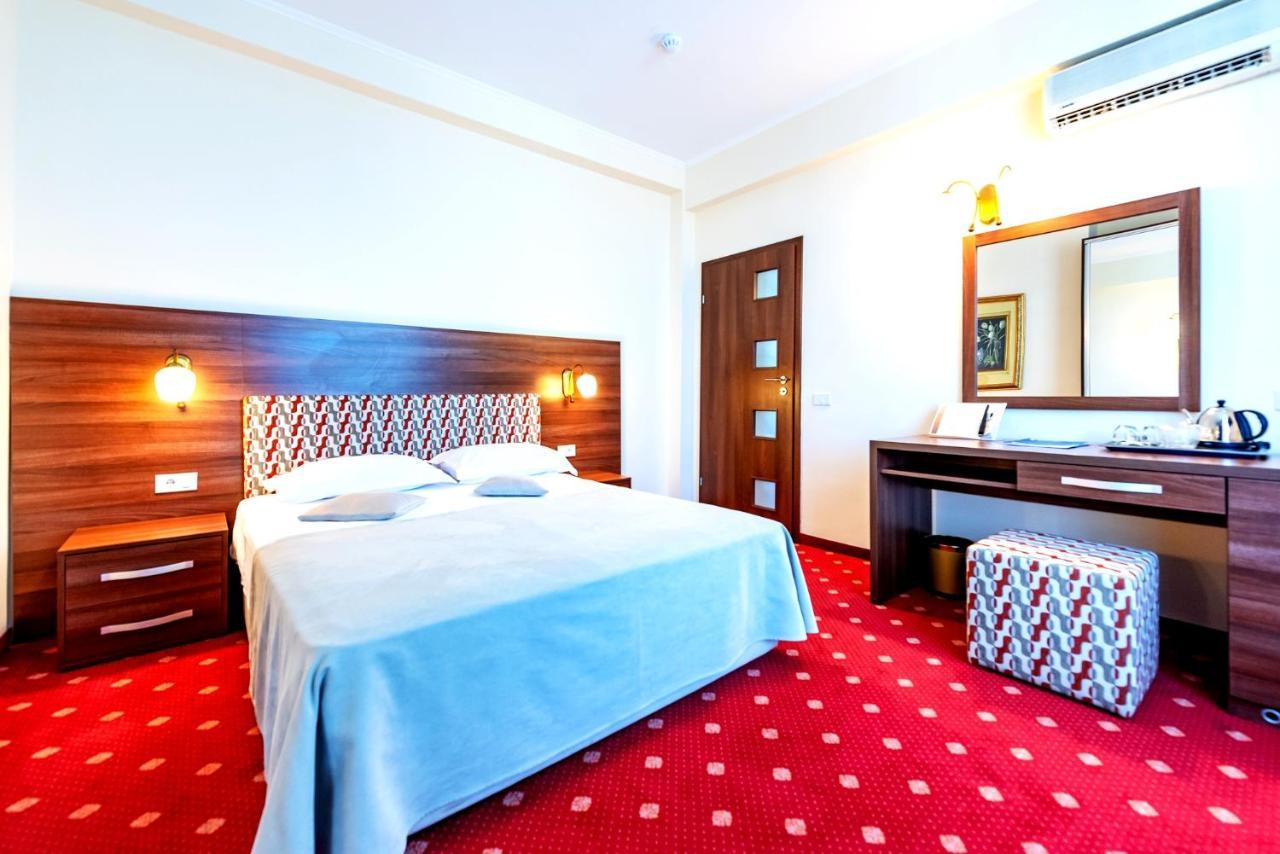 Hotel Minerva Bucureşti Ngoại thất bức ảnh