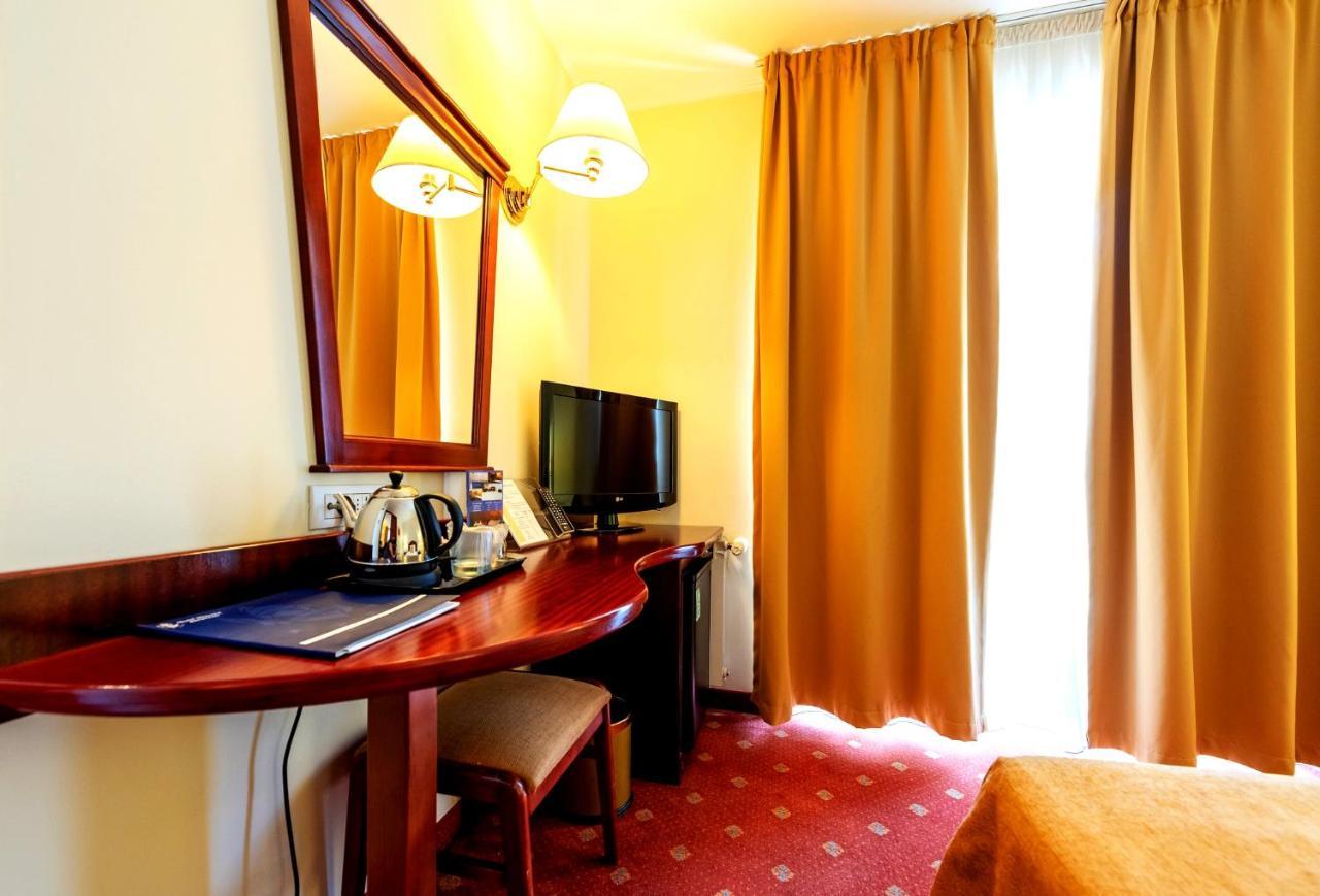 Hotel Minerva Bucureşti Ngoại thất bức ảnh
