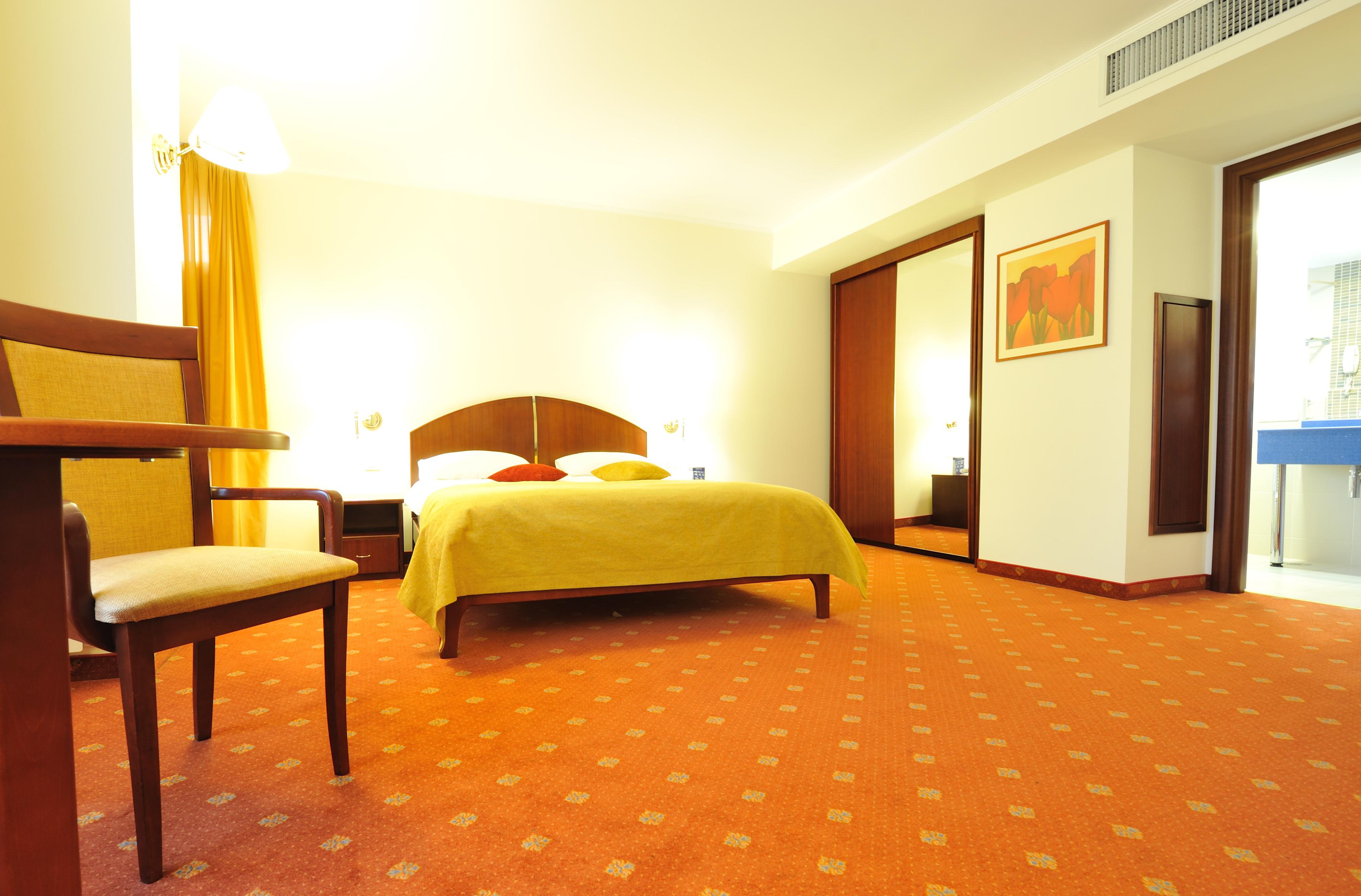 Hotel Minerva Bucureşti Ngoại thất bức ảnh