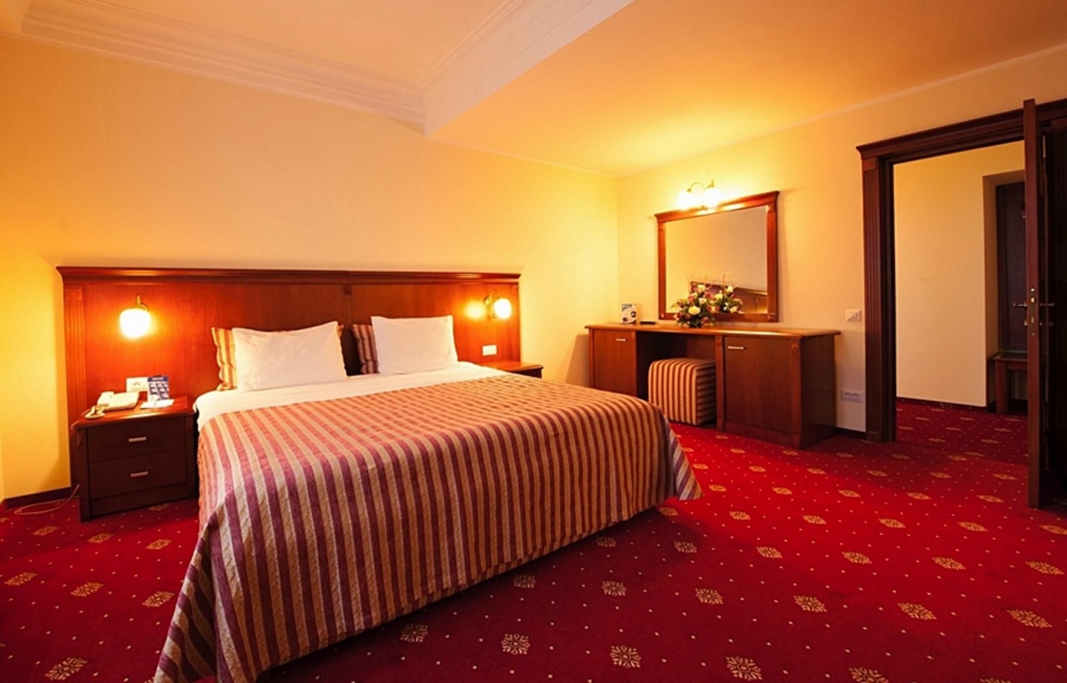Hotel Minerva Bucureşti Ngoại thất bức ảnh