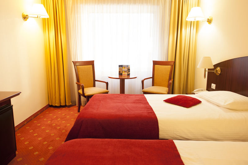Hotel Minerva Bucureşti Ngoại thất bức ảnh